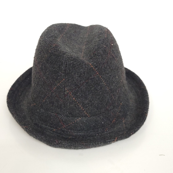 Fedora Impermeable by Weatherproof Grey Plaid pattern Size M/L Hat - Picture 3 of 9